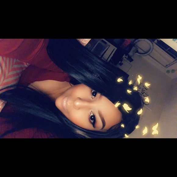 Meet your Posher, Mariah - Picture 4 of 4